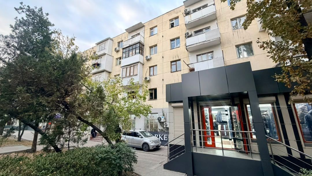 Продаётся квартира, 3 комн., 65 м², 5/5 эт.