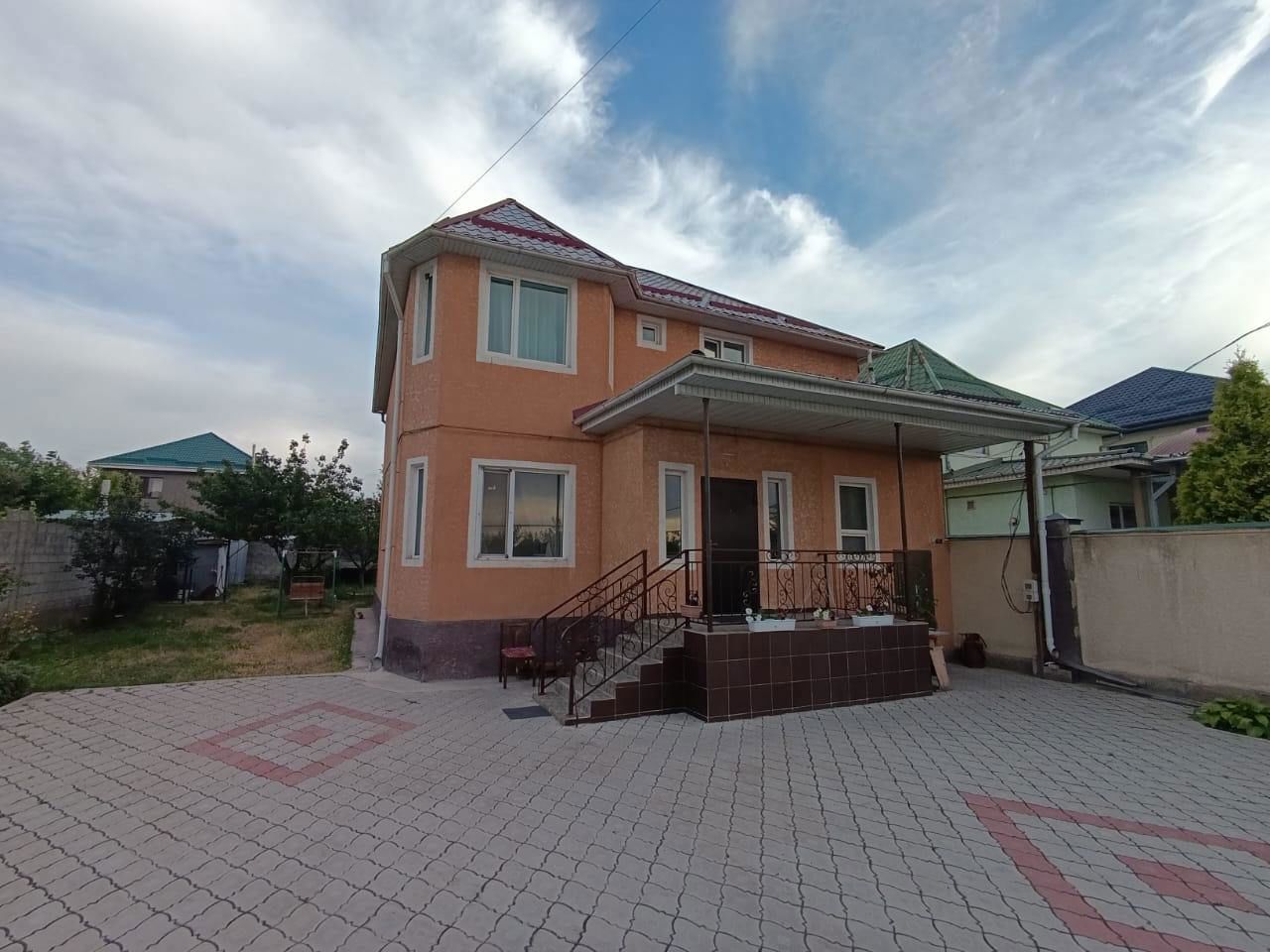 Продаётся дом, 5+ комн., 170 м², 5.65 сот.