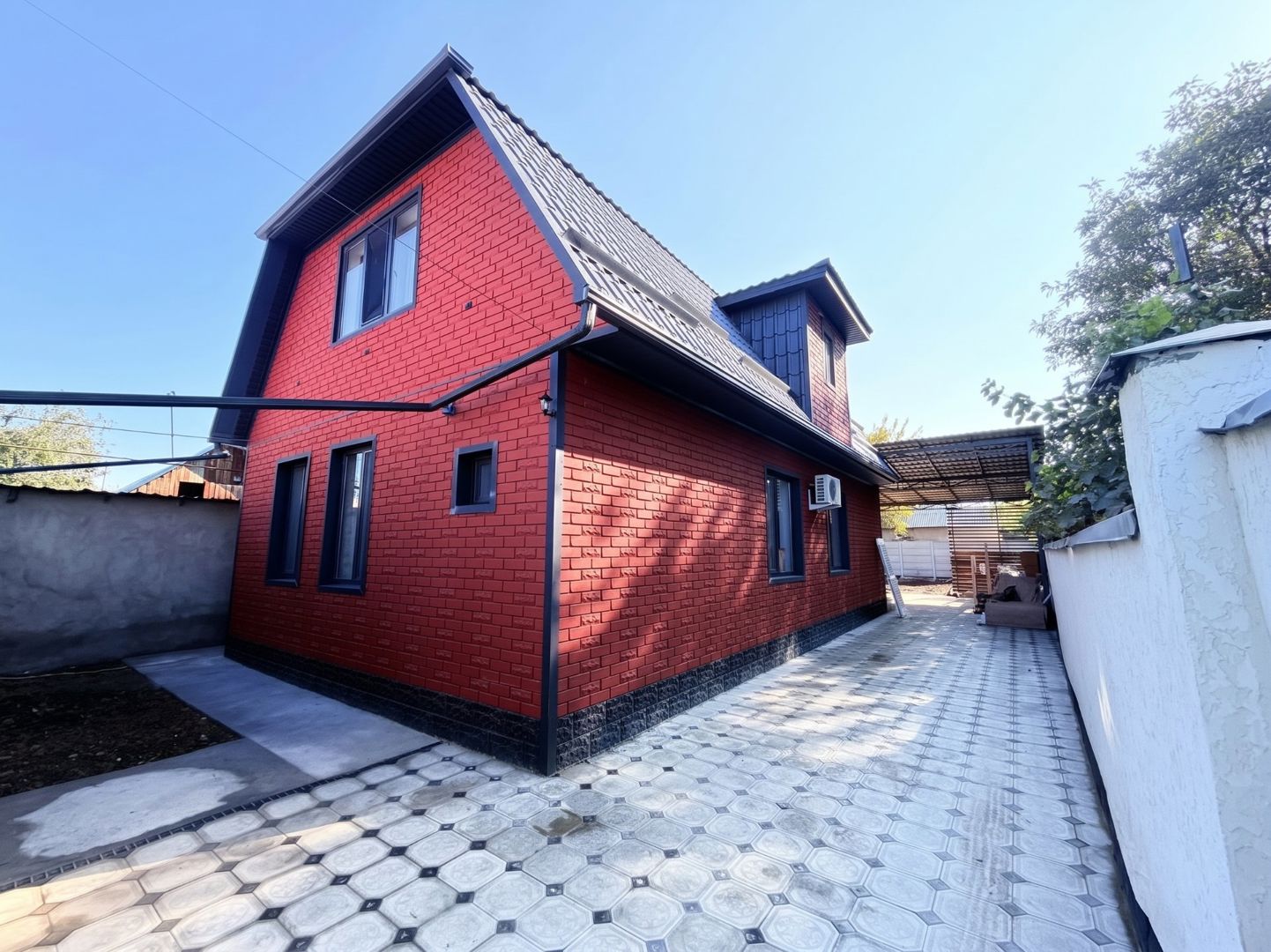 Продаётся дом, 5+ комн., 160 м², 5 сот.