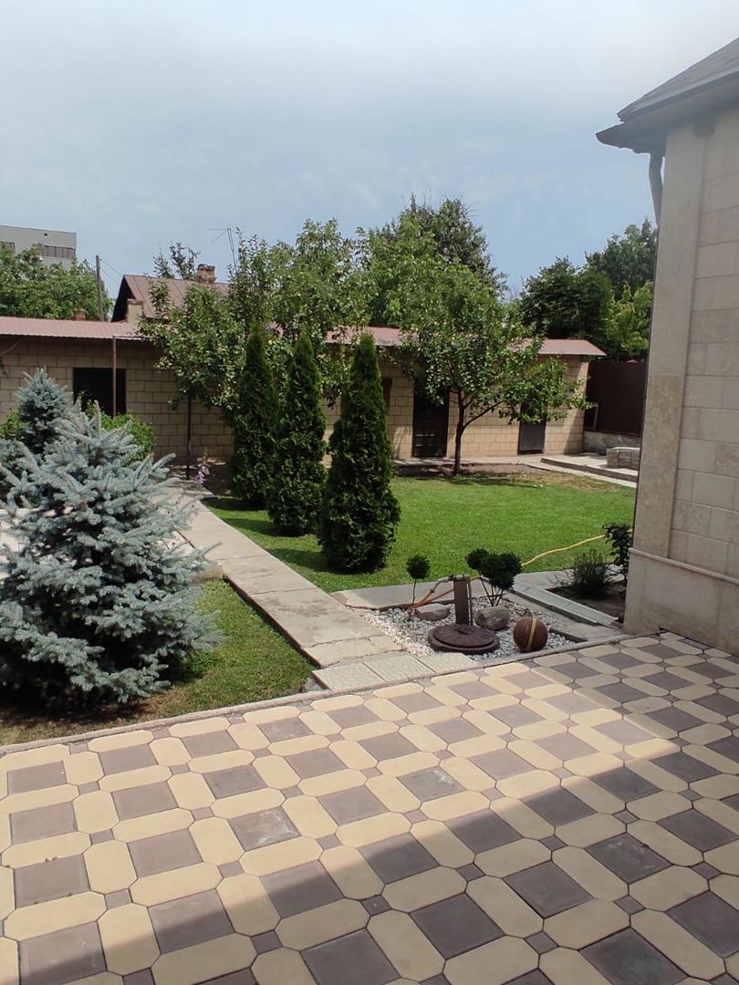 Продаётся дом, 4 комн., 120 м², 5 сот.