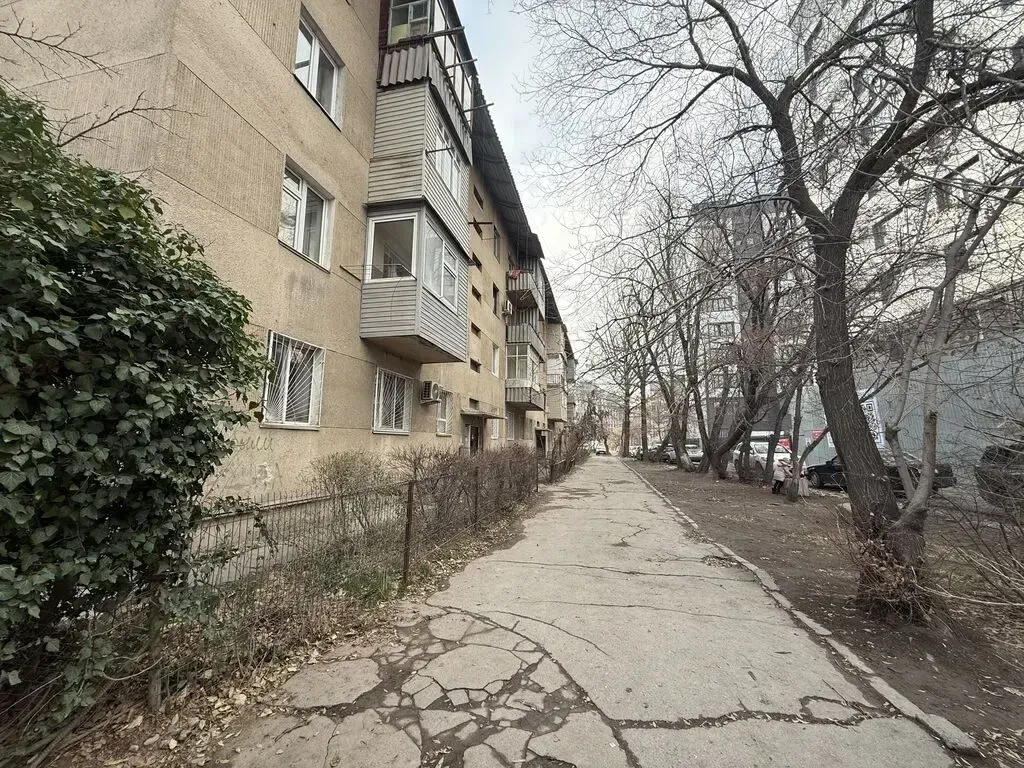Продаётся квартира, 3 комн., 55 м², 1/4 эт.