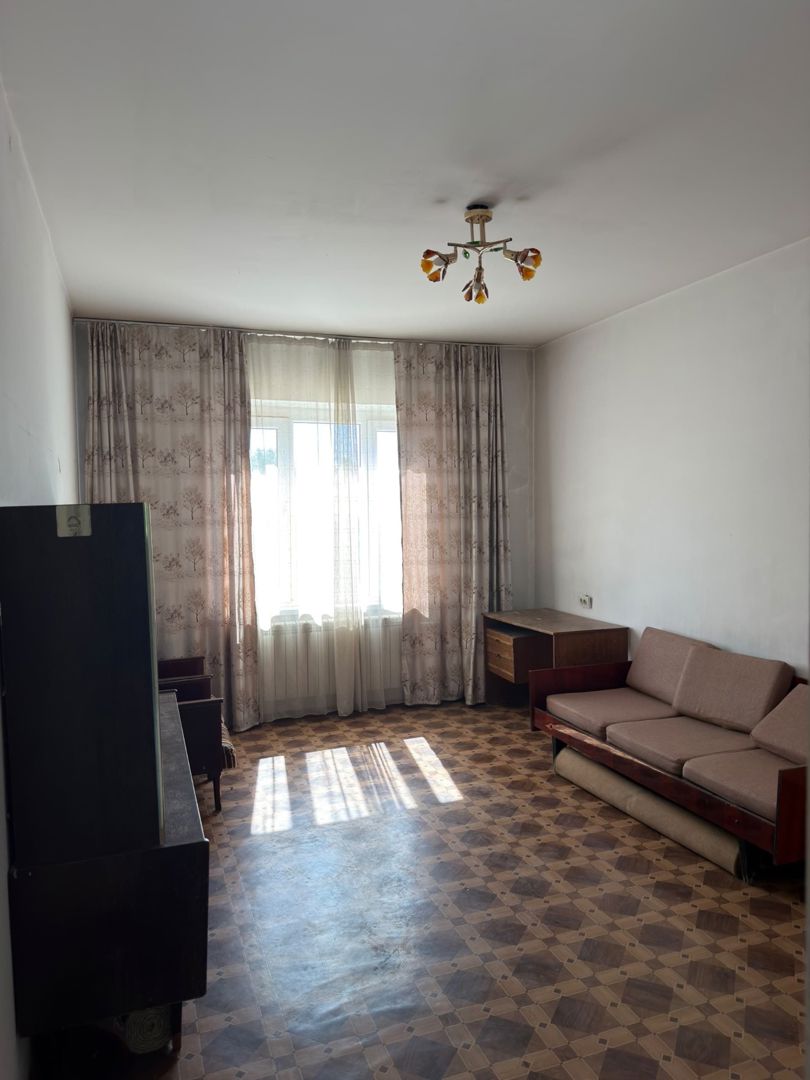 Продаётся квартира, 1 комн., 38 м², 2/5 эт.