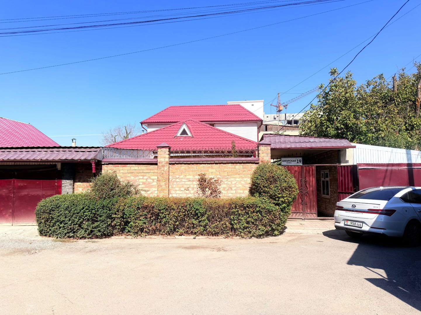 Сдаётся дом, 5+ комн., 250 м², 4 сот.
