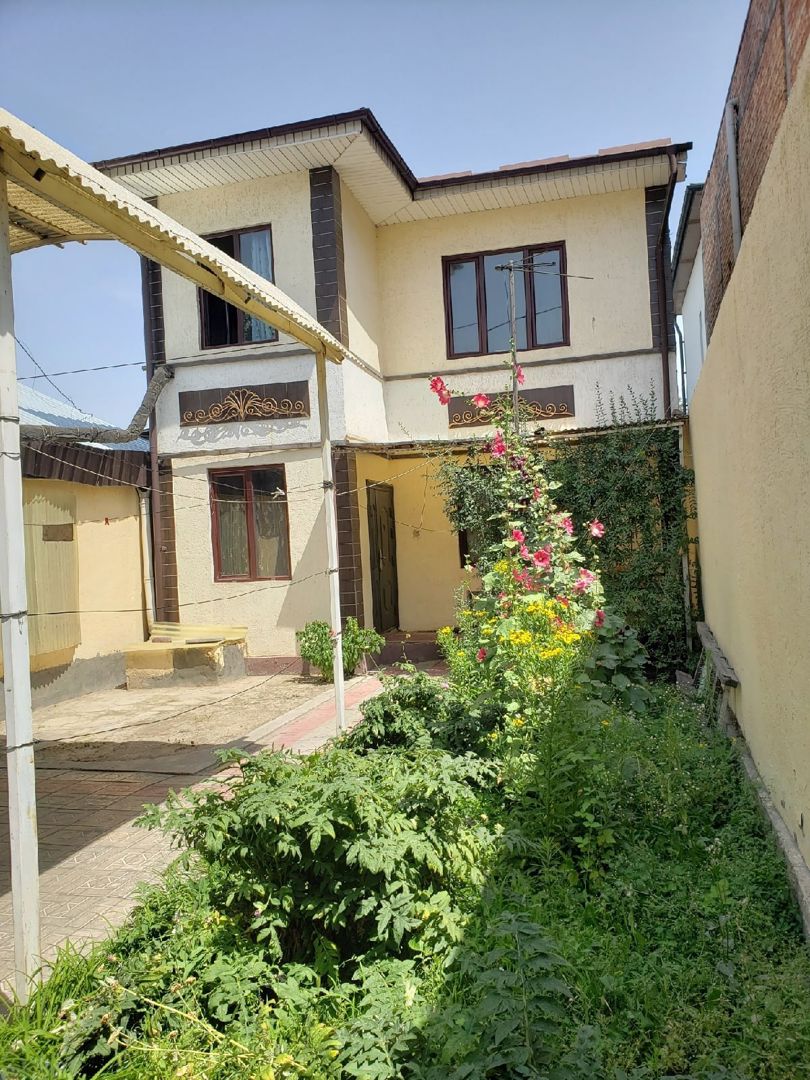 Продаётся дом, 5+ комн., 110 м², 2.4 сот.