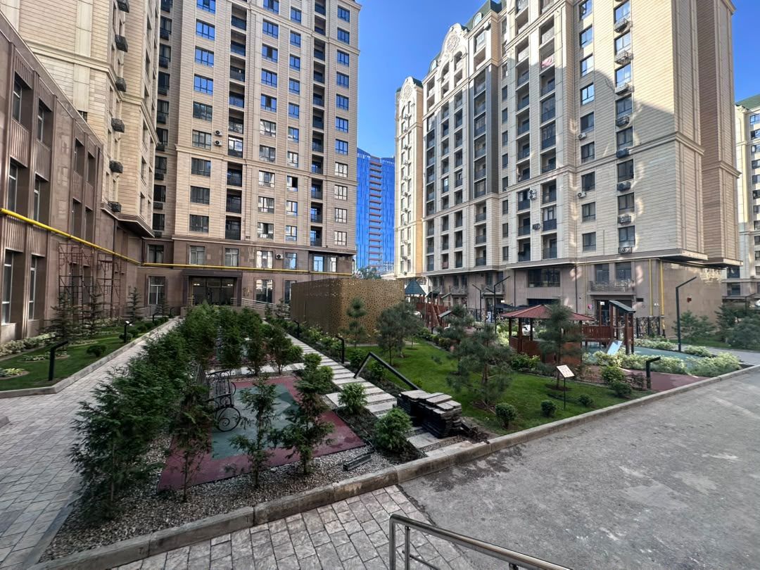 Продаётся квартира, 3 комн., 122 м², 5/12 эт.