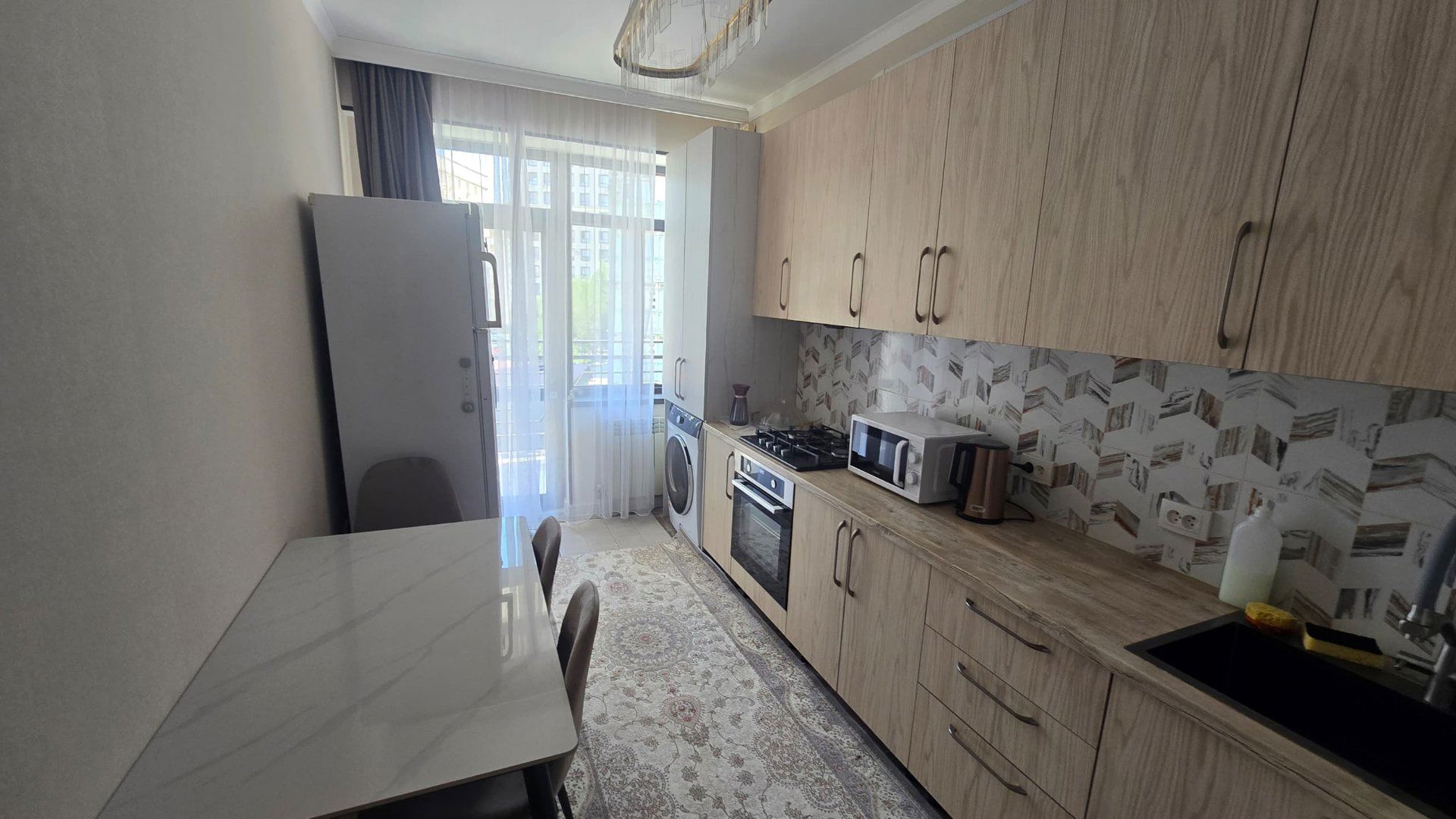 Продаётся квартира, 2 комн., 70.4 м², 3/9 эт.