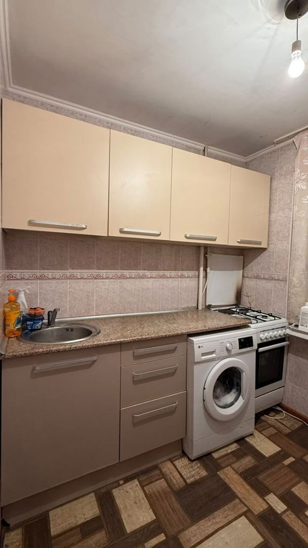 Продаётся квартира, 2 комн., 43 м², 2/4 эт.